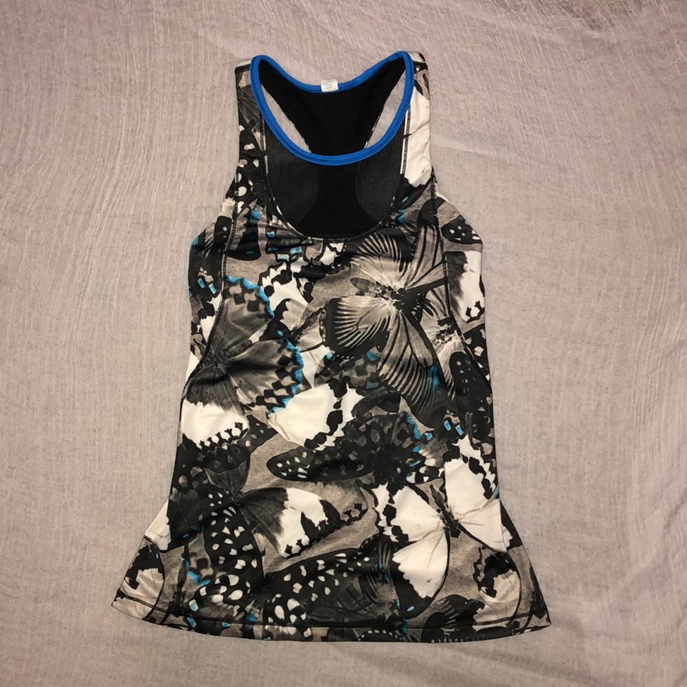 Lululemon exercise top with built in sports bra